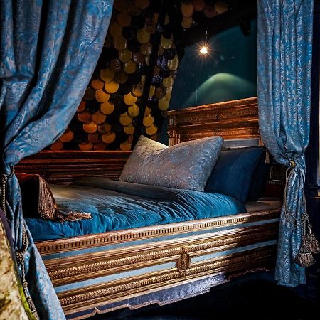 Private And Chique Salon De Franz - With Large Terrace Bed & Breakfast Amsterdam Bagian luar foto